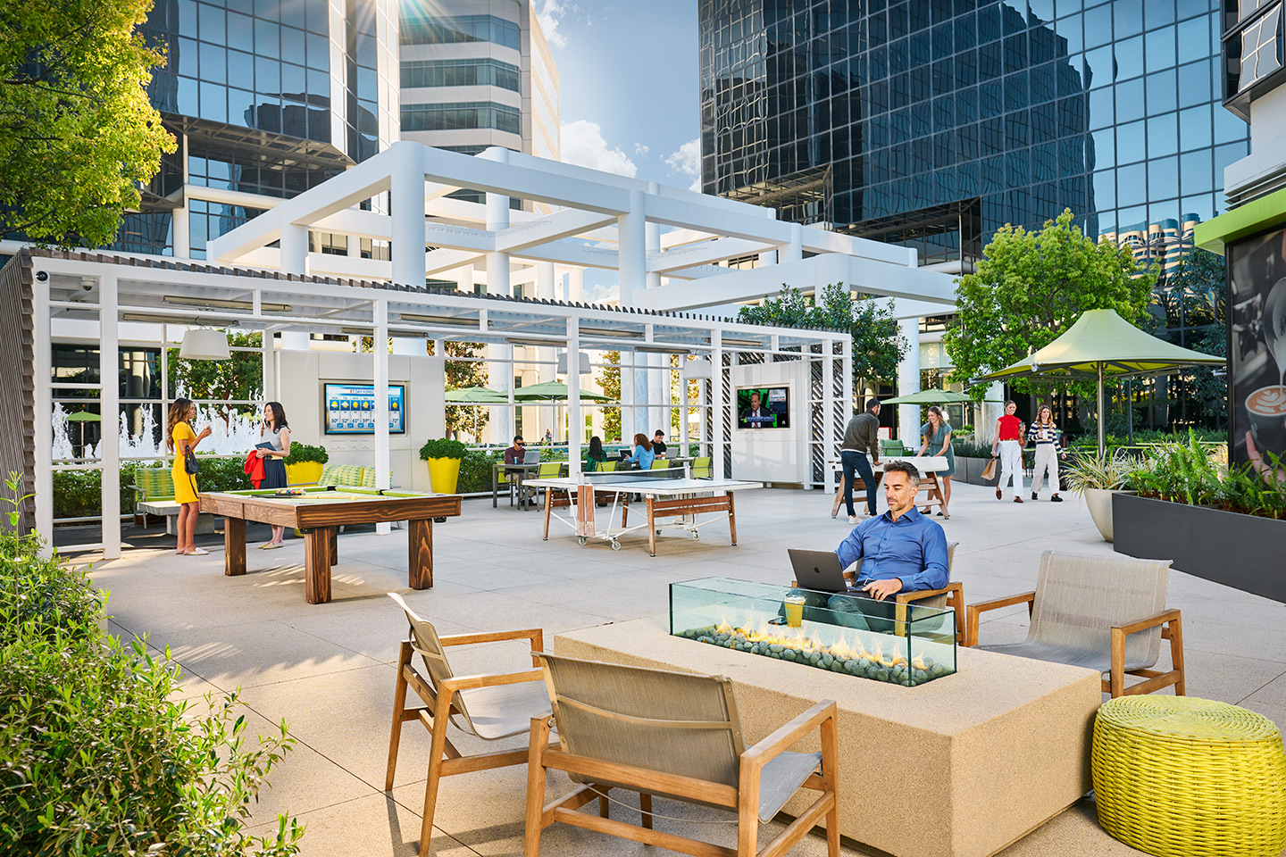 Irvine Towers - The Commons - Courtyard Area
